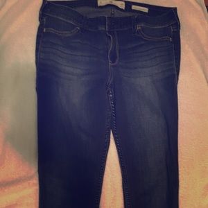 Hollister dark wash blue jeans